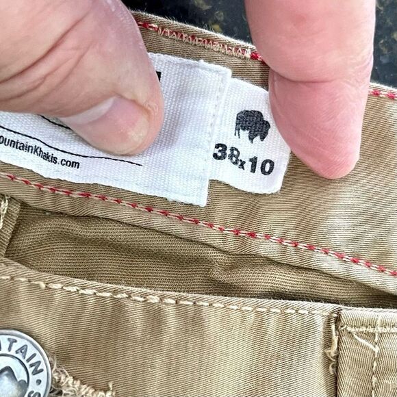 Mountain Khakis LODO shorts, Slim Fit. Khaki. Size 38. - Picture 4 of 9